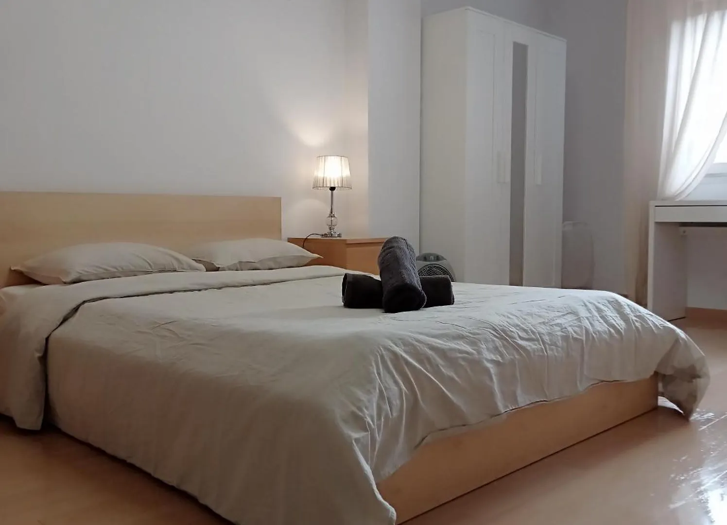 Guest house Sunny And Central Double Room Metro L5-L1 Barcelona